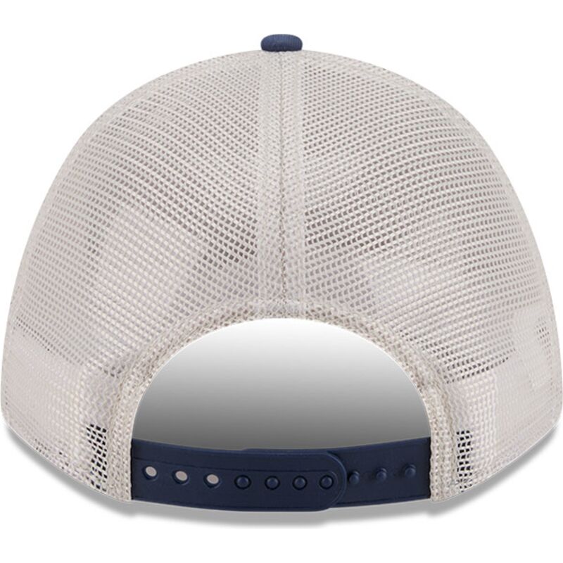 new-era-9forty-m-crown-a-frame-fray-new-york-yankees-mlb-beige-and-navy-blue-trucker-hat