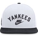 kapa-ravna-bijela-snapback-cooperstown-dri-fit-pro-structured-square-bill-new-york-yankees-mlb-nike
