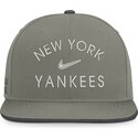 kapa-ravna-zelena-snapback-dri-fit-pro-structured-square-bill-new-york-yankees-mlb-nike