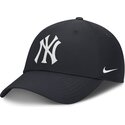 cap-zaobljena-navy-blue-adjustable-strap-club-structured-uv-poly-ripstop-new-york-yankees-mlb-nike