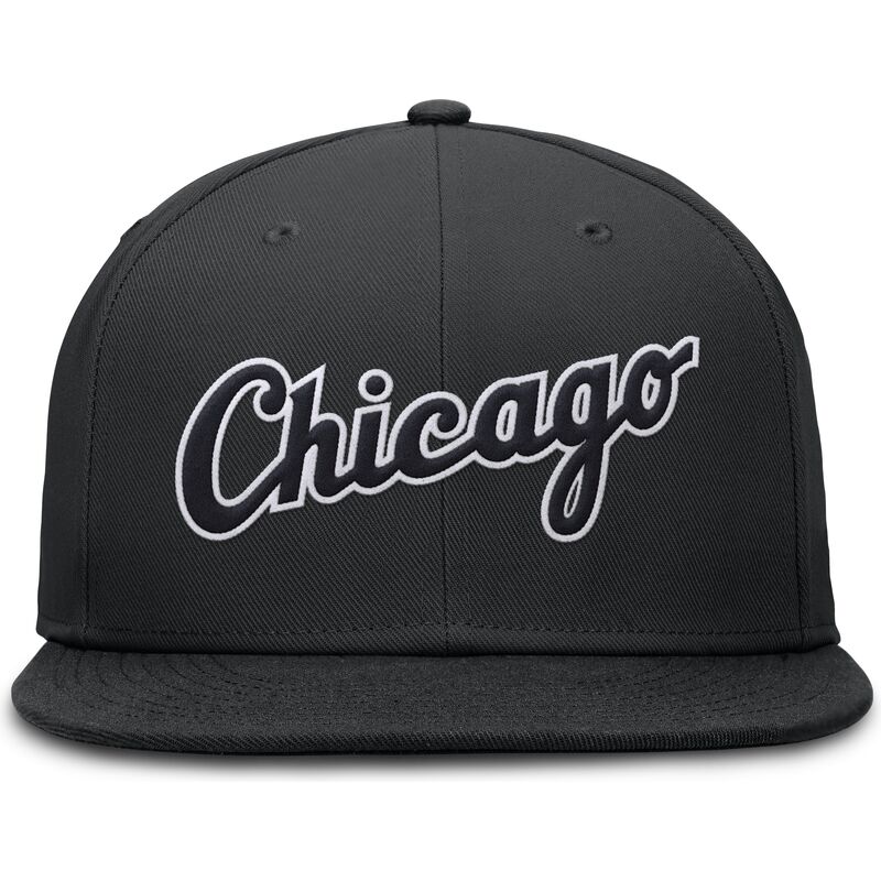 kapa-ravna-crna-prilagodena-dri-fit-true-structured-round-bill-chicago-white-sox-mlb-nike kapa-ravna-crna-prilagodena-dri-fit-true-structured-round-bill-chicago-white-sox-mlb-nike