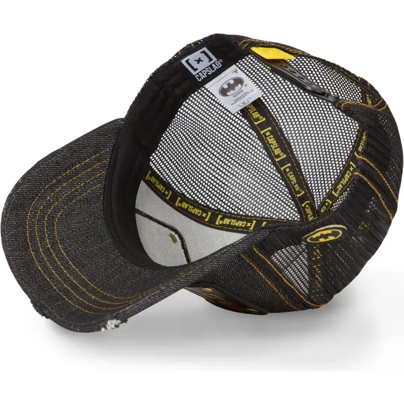 cap-zaobljena-black-snapback-batman-dc-comics-capslab