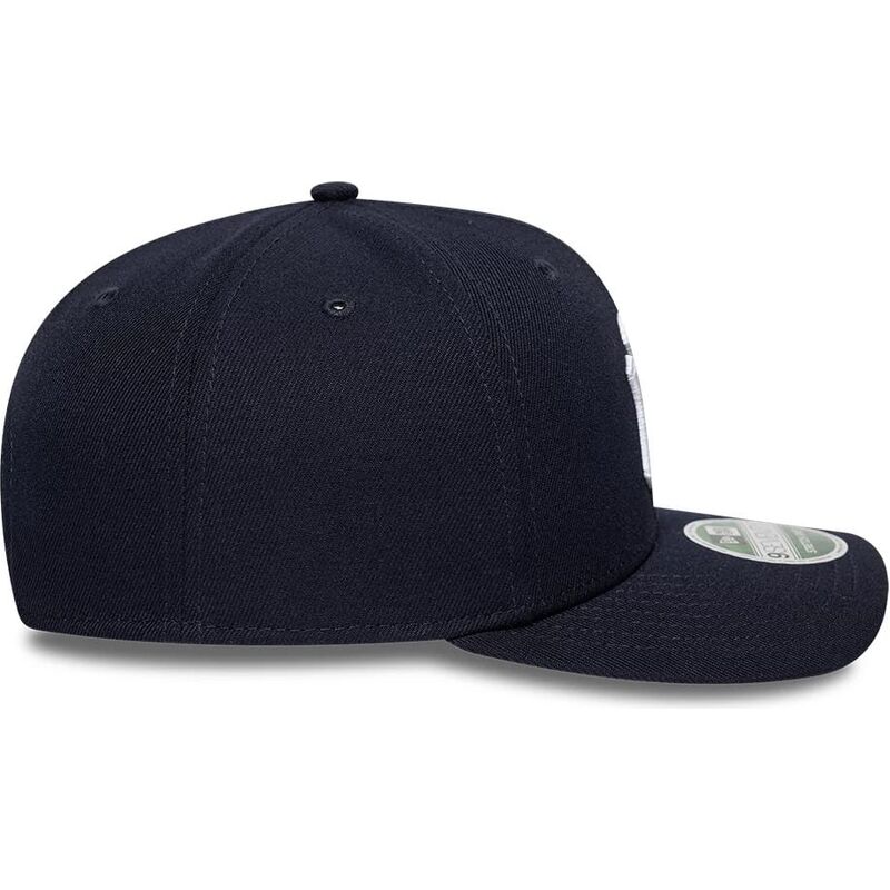 kapa-zaobljena-mornarsko-plava-snapback-9seventy-stretch-snap-player-replica-new-york-yankees-mlb-new-era