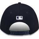 kapa-zaobljena-mornarsko-plava-snapback-9forty-m-crown-hall-of-fame-new-york-yankees-mlb-new-era