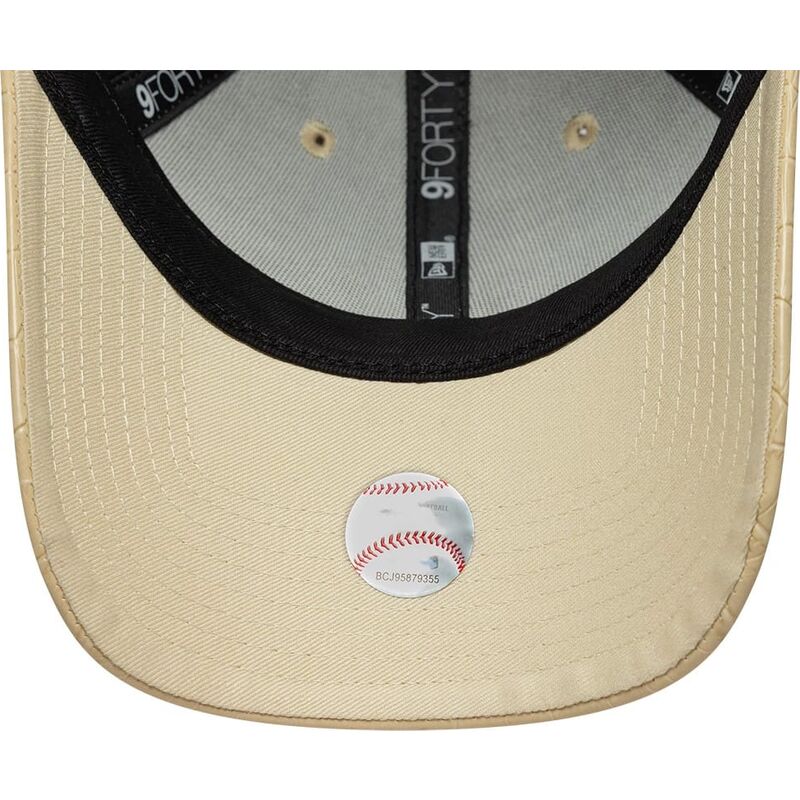 kapa-zaobljena-bez-podesiv-9forty-pu-pattern-new-york-yankees-mlb-new-era