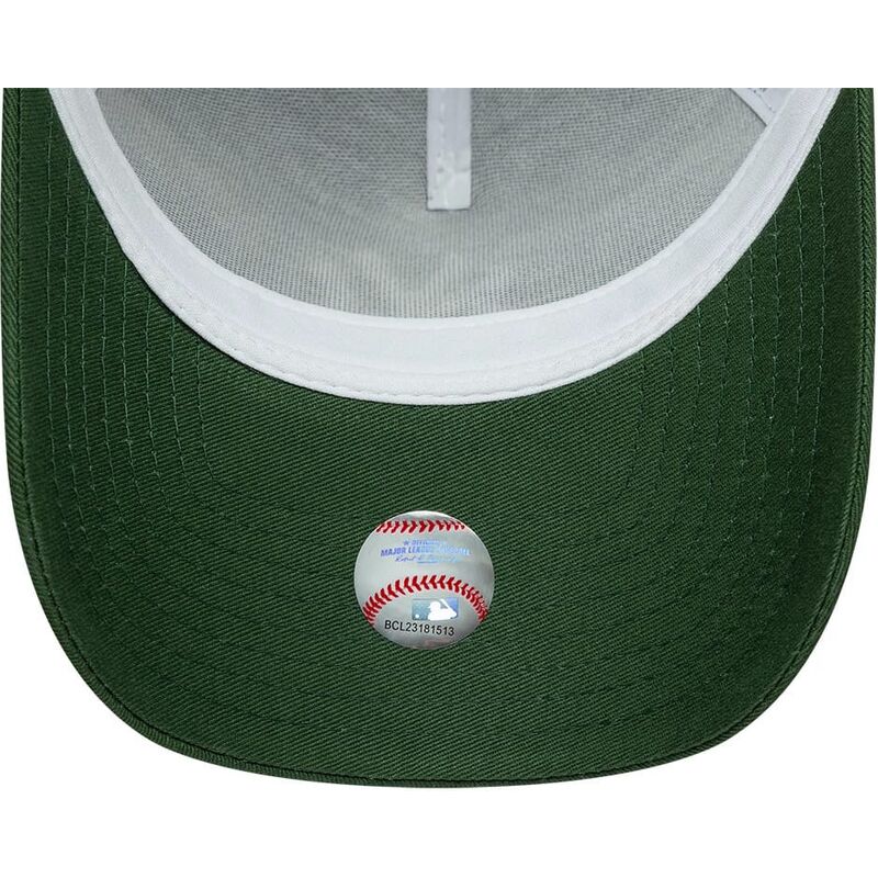 kapa-zaobljena-zelena-snapback-a-frame-league-essential-new-york-yankees-mlb-new-era
