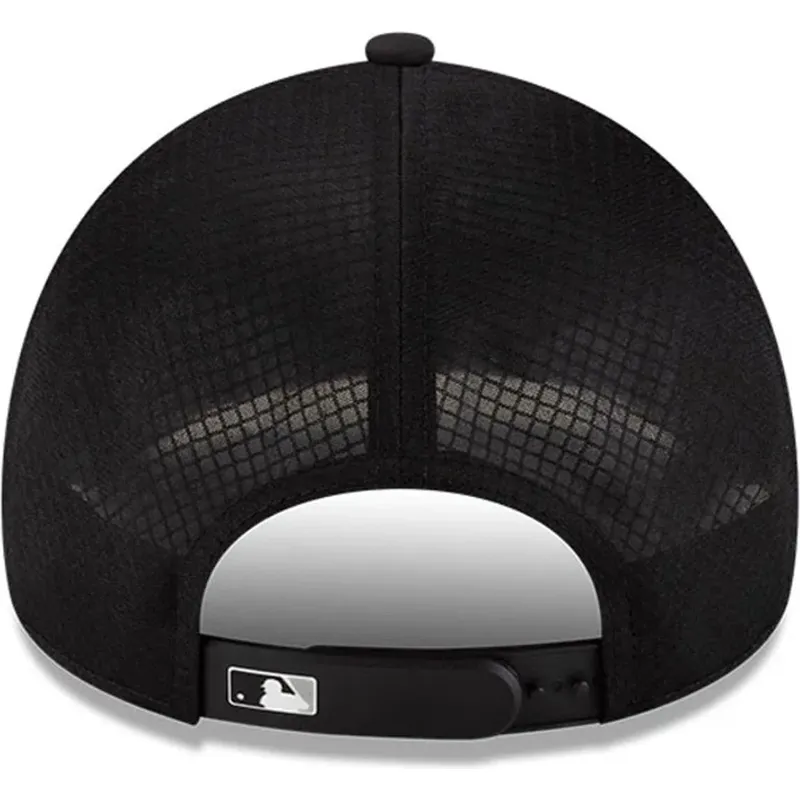 kapa-zaobljena-crna-snapback-9forty-apex-batting-practice-chicago-white-sox-mlb-new-era