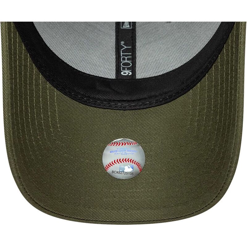 kapa-zaobljena-zelena-podesiv-9forty-outline-camo-new-york-yankees-mlb-new-era kapa-zaobljena-zelena-podesiv-9forty-outline-camo-new-york-yankees-mlb-new-era