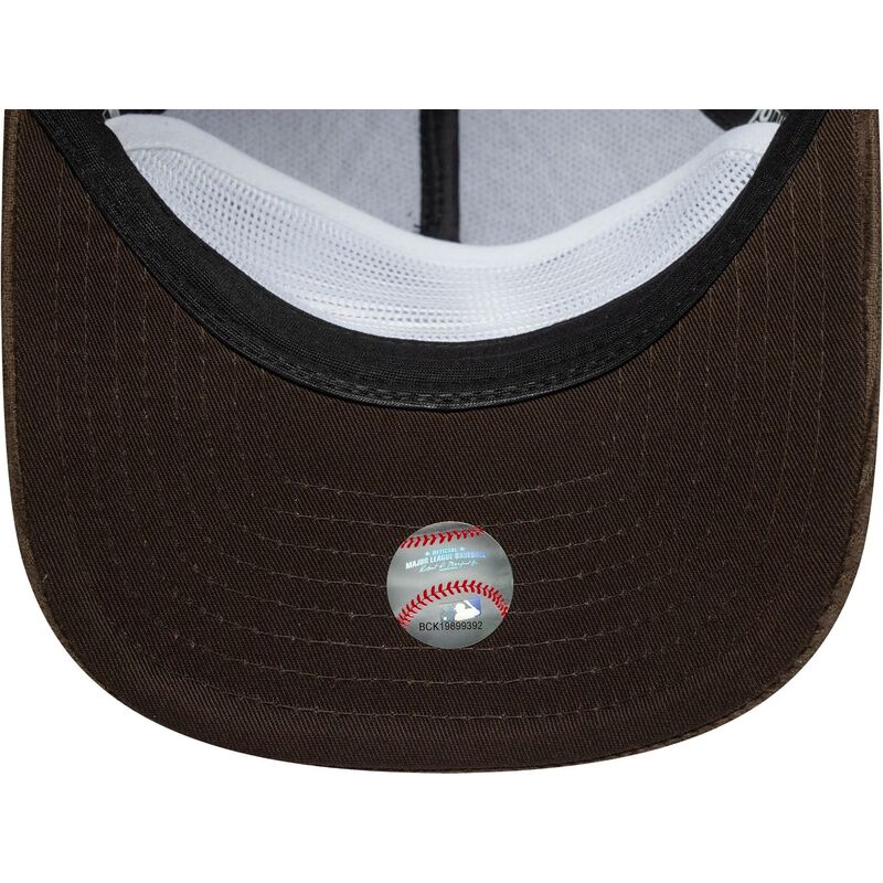 kapa-zaobljena-smeda-snapback-19twenty-cooperstown-cord-chicago-cubs-mlb-new-era