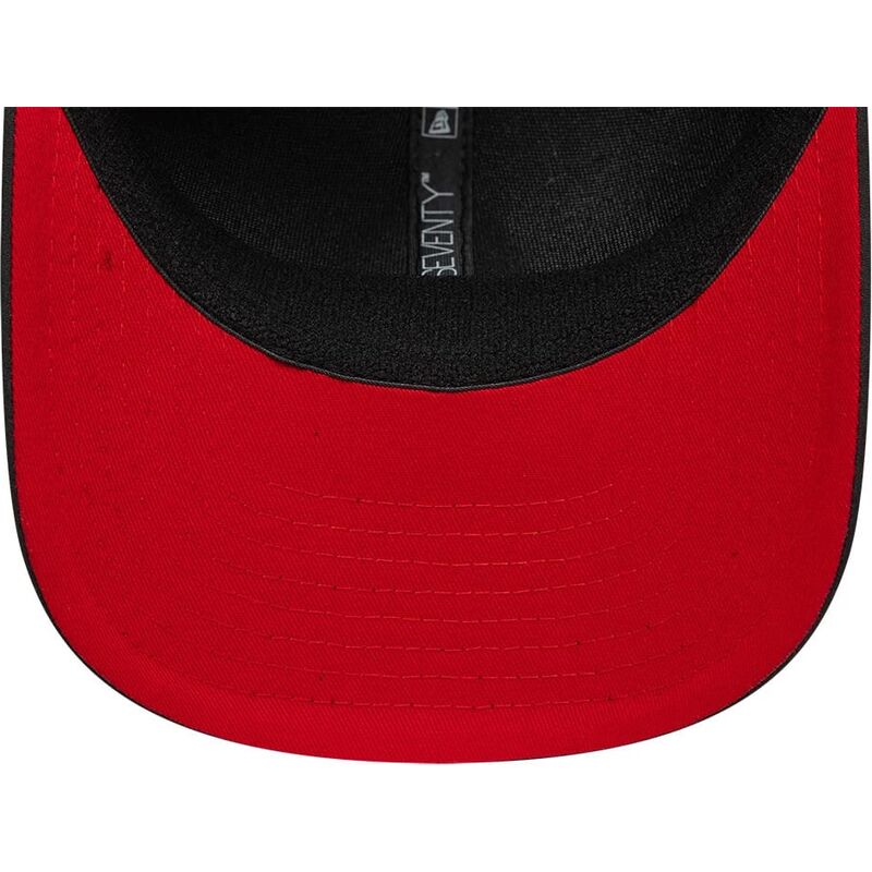 kapa-zaobljena-crna-snapback-9seventy-stretch-snap-fw-poly-ac-milan-serie-a-new-era