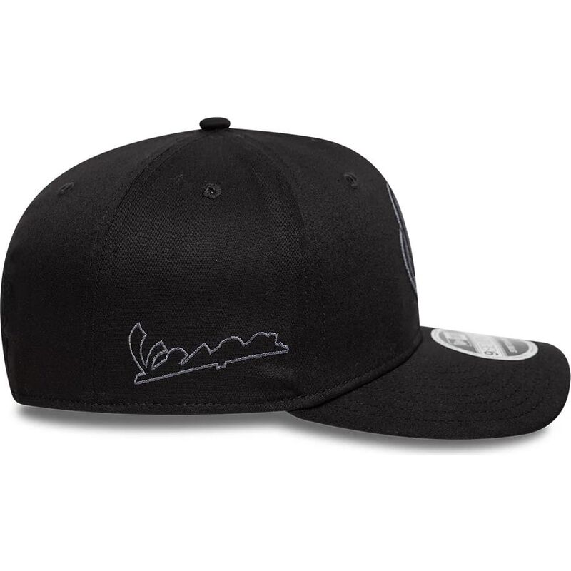 kapa-zaobljena-crna-snapback-9seventy-stretch-snap-seasonal-vespa-piaggio-new-era