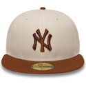 kapa-ravna-smeda-prilagodena-59fifty-league-essential-new-york-yankees-mlb-new-era