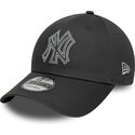 kapa-zaobljena-siva-podesiv-9forty-metallic-outline-new-york-yankees-mlb-new-era