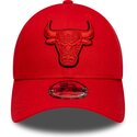 kapa-zaobljena-crvena-podesiv-9forty-outline-chicago-bulls-nba-new-era