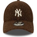 kapa-zaobljena-smeda-snapback-9forty-winter-borg-new-york-yankees-mlb-new-era
