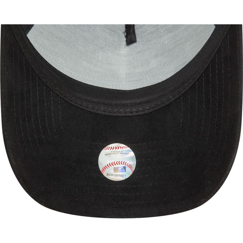 kapa-zaobljena-crna-snapback-e-frame-faux-suede-new-york-yankees-mlb-new-era