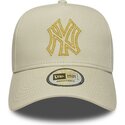 kapa-zaobljena-bez-snapback-dorado-e-frame-metallic-outline-new-york-yankees-mlb-new-era
