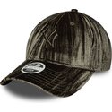kapa-zaobljena-zelena-podesiv-9twenty-velour-new-york-yankees-mlb-new-era