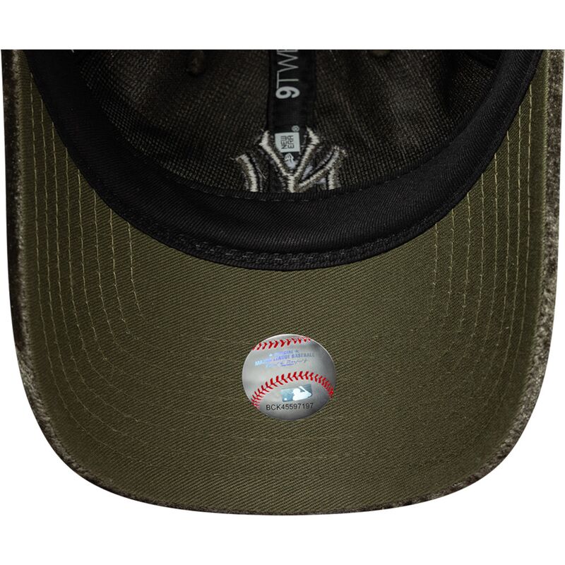 kapa-zaobljena-zelena-podesiv-9twenty-velour-new-york-yankees-mlb-new-era kapa-zaobljena-zelena-podesiv-9twenty-velour-new-york-yankees-mlb-new-era
