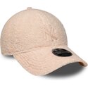 kapa-zaobljena-ruzicasta-snapback-za-djecu-rosa-9forty-m-crown-winter-borg-new-york-yankees-mlb-new-era