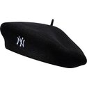 beretke-crna-wool-script-new-york-yankees-mlb-new-era