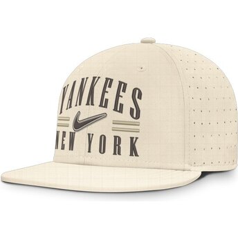 Kapa ravna bež prilagođena Dri-Fit True Structured Aero Bill New York Yankees MLB Nike