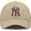 kapa-zaobljena-bez-podesiv-club-structured-uv-poly-ripstop-new-york-yankees-mlb-nike