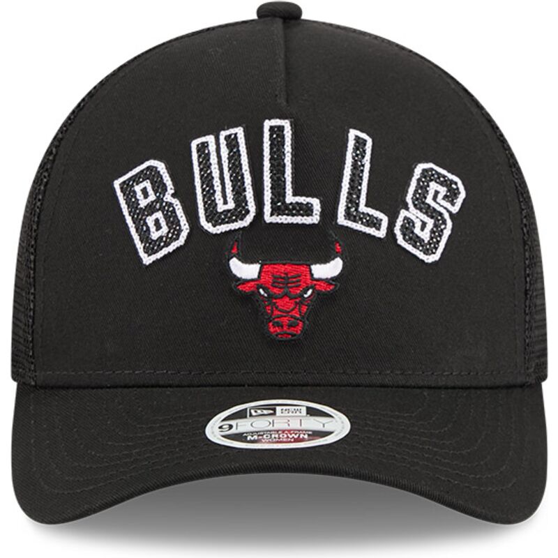 kapa-zaobljena-crna-snapback-9forty-m-crown-a-frame-pomp-chicago-bulls-nba-new-era