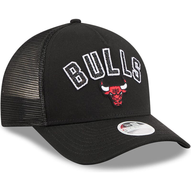 kapa-zaobljena-crna-snapback-9forty-m-crown-a-frame-pomp-chicago-bulls-nba-new-era