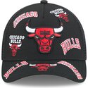 kapa-zaobljena-crna-snapback-9forty-m-crown-a-frame-all-over-chicago-bulls-nba-new-era