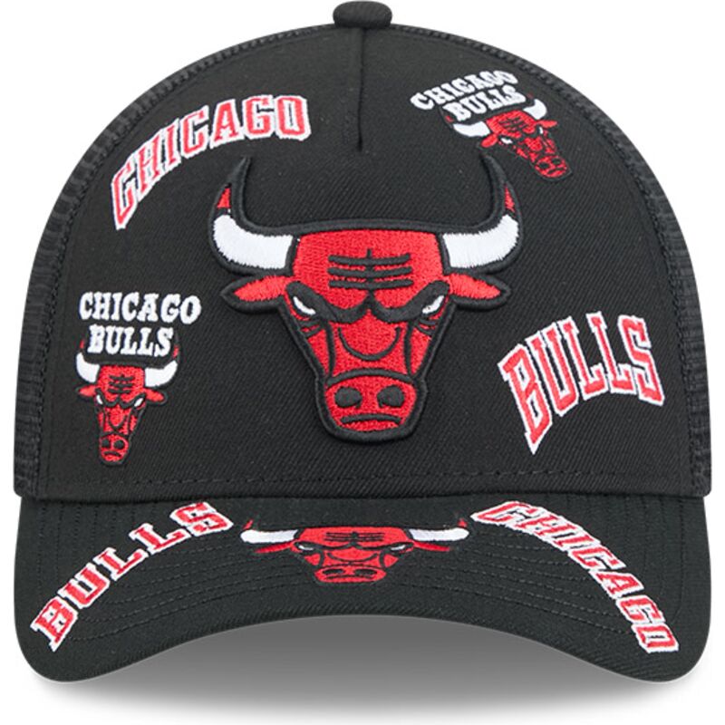 kapa-zaobljena-crna-snapback-9forty-m-crown-a-frame-all-over-chicago-bulls-nba-new-era