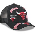 kapa-zaobljena-crna-snapback-9forty-m-crown-a-frame-all-over-chicago-bulls-nba-new-era