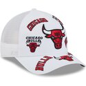 kapa-zaobljena-bijela-snapback-9forty-m-crown-a-frame-all-over-chicago-bulls-nba-new-era
