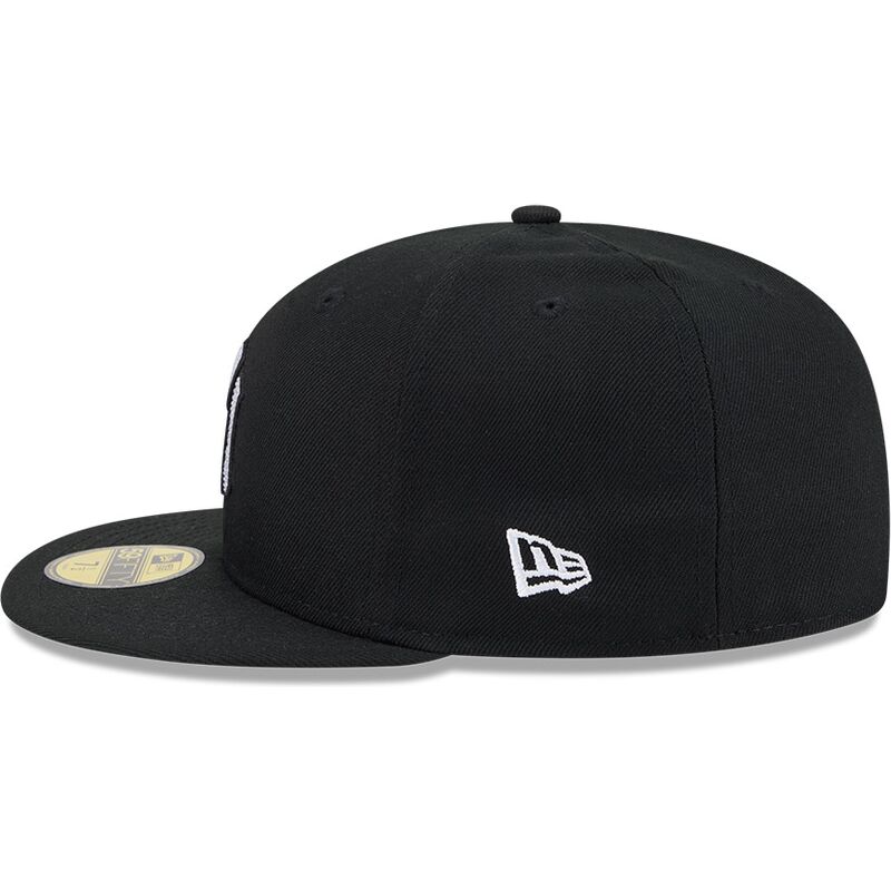 kapa-ravna-crna-prilagodena-59fifty-rhinestone-badge-new-york-yankees-mlb-new-era kapa-ravna-crna-prilagodena-59fifty-rhinestone-badge-new-york-yankees-mlb-new-era