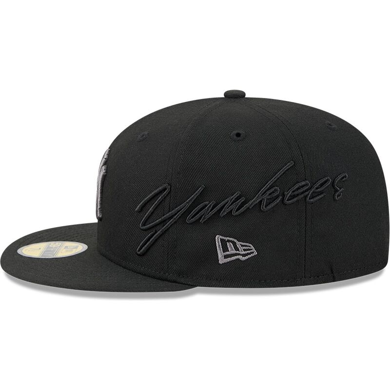 kapa-ravna-crna-prilagodena-59fifty-side-script-new-york-yankees-mlb-new-era