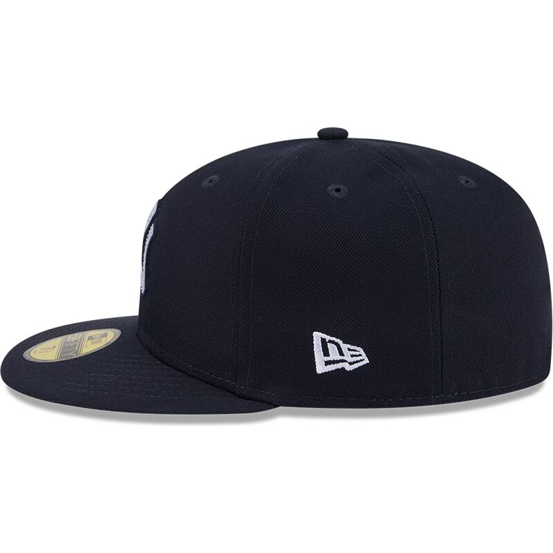 kapa-ravna-mornarsko-plava-prilagodena-59fifty-rhinestone-badge-new-york-yankees-mlb-new-era