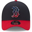 kapa-zaobljena-mornarsko-plava-snapback-9forty-a-frame-na-lifestyle-f1-boston-red-sox-mlb-new-era