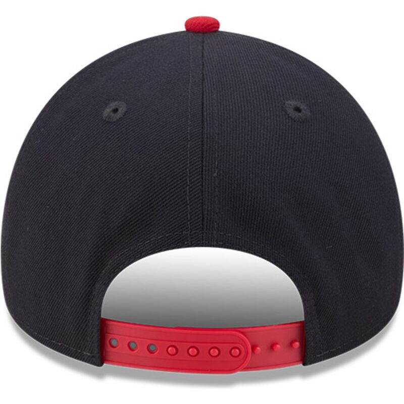 kapa-zaobljena-mornarsko-plava-snapback-9forty-a-frame-na-lifestyle-f1-boston-red-sox-mlb-new-era kapa-zaobljena-mornarsko-plava-snapback-9forty-a-frame-na-lifestyle-f1-boston-red-sox-mlb-new-era