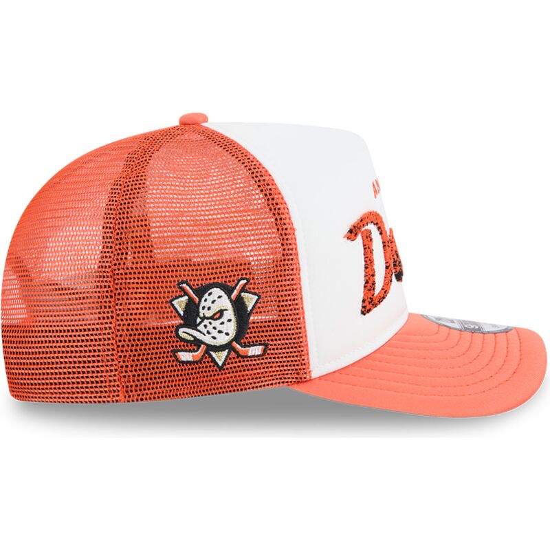 kapa-zaobljena-narancasta-snapback-9fifty-a-frame-na-lifestyle-f1-anaheim-ducks-nhl-new-era