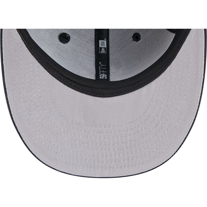 kapa-zaobljena-mornarsko-plava-prilagodena-59fifty-pin-na-lifestyle-f1-new-york-yankees-mlb-new-era