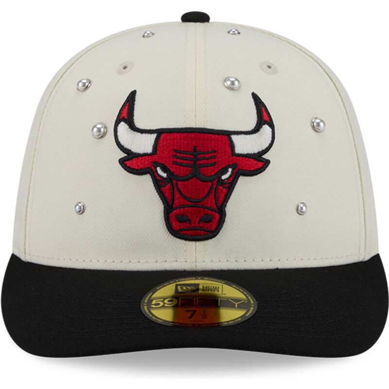 kapa-zaobljena-bez-prilagodena-59fifty-beads-na-lifestyle-f1-chicago-bulls-nba-new-era