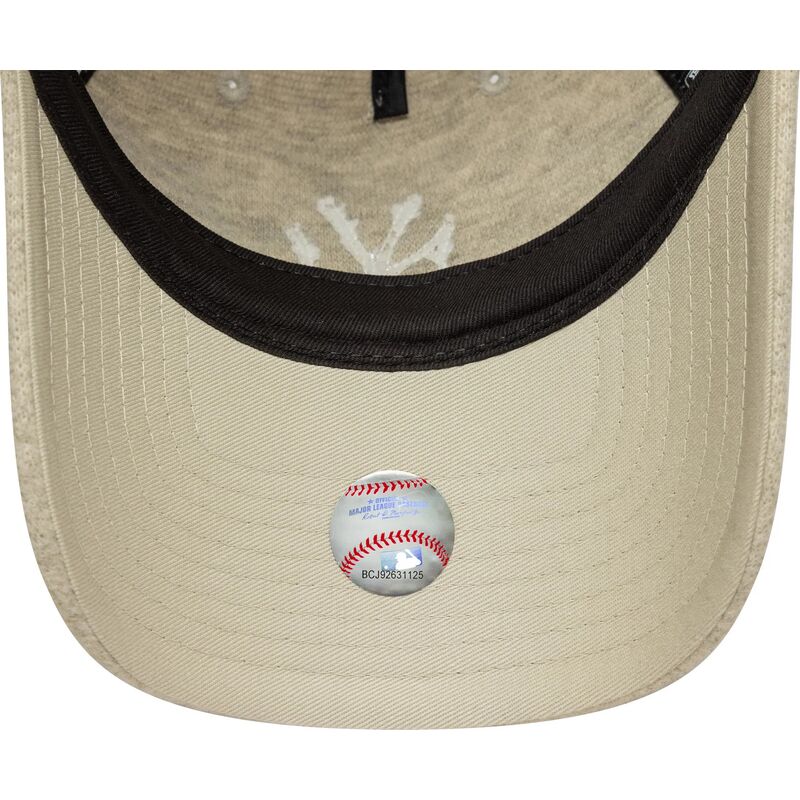 kapa-zaobljena-bez-podesiv-9twenty-a-frame-melton-luxe-new-york-yankees-mlb-new-era
