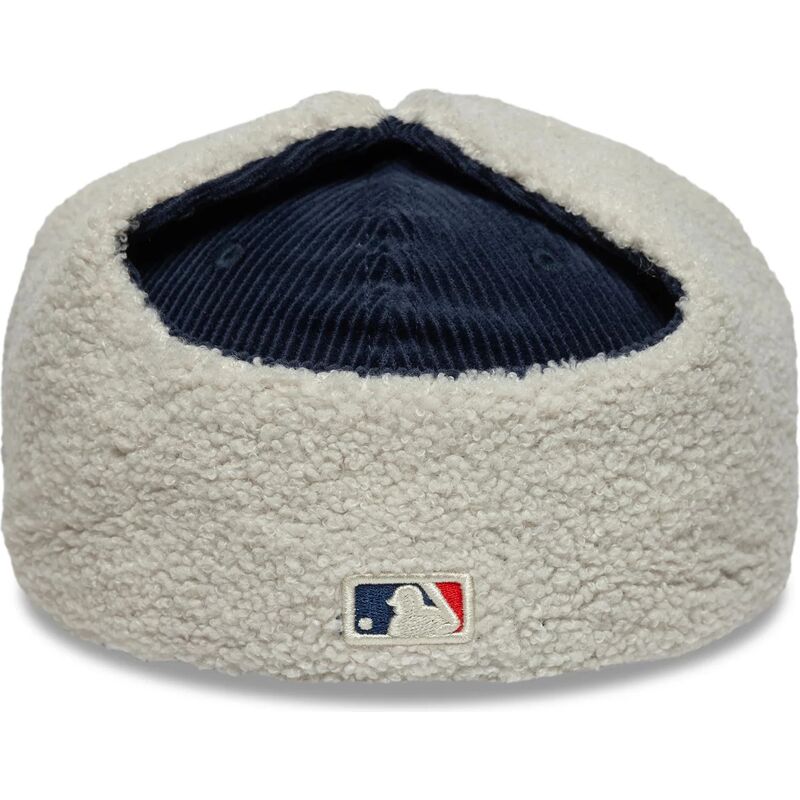 kapa-zaobljena-mornarsko-plava-prilagodena-59fifty-cord-dog-ear-new-york-yankees-mlb-new-era