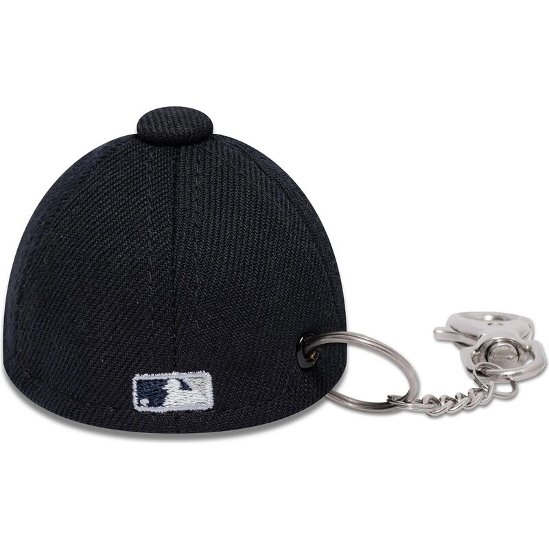 pribor-mornarsko-plava-llavero-mini-cap-keychain-new-york-yankees-mlb-new-era