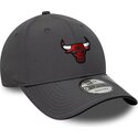 kapa-zaobljena-siva-podesiv-9forty-recycled-chicago-bulls-nba-new-era
