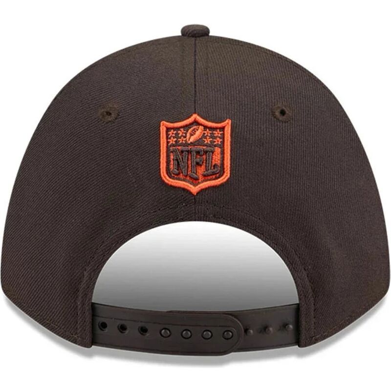 kapa-zaobljena-smeda-snapback-9forty-m-crown-team-cleveland-browns-nfl-new-era kapa-zaobljena-smeda-snapback-9forty-m-crown-team-cleveland-browns-nfl-new-era
