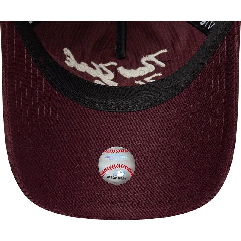 kapa-zaobljena-crvena-podesiv-9twenty-a-frame-cord-script-new-york-yankees-mlb-new-era kapa-zaobljena-crvena-podesiv-9twenty-a-frame-cord-script-new-york-yankees-mlb-new-era