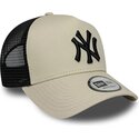 kapa-zaobljena-bez-snapback-a-frame-league-essential-new-york-yankees-mlb-new-era