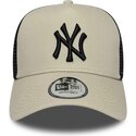 kapa-zaobljena-bez-snapback-a-frame-league-essential-new-york-yankees-mlb-new-era