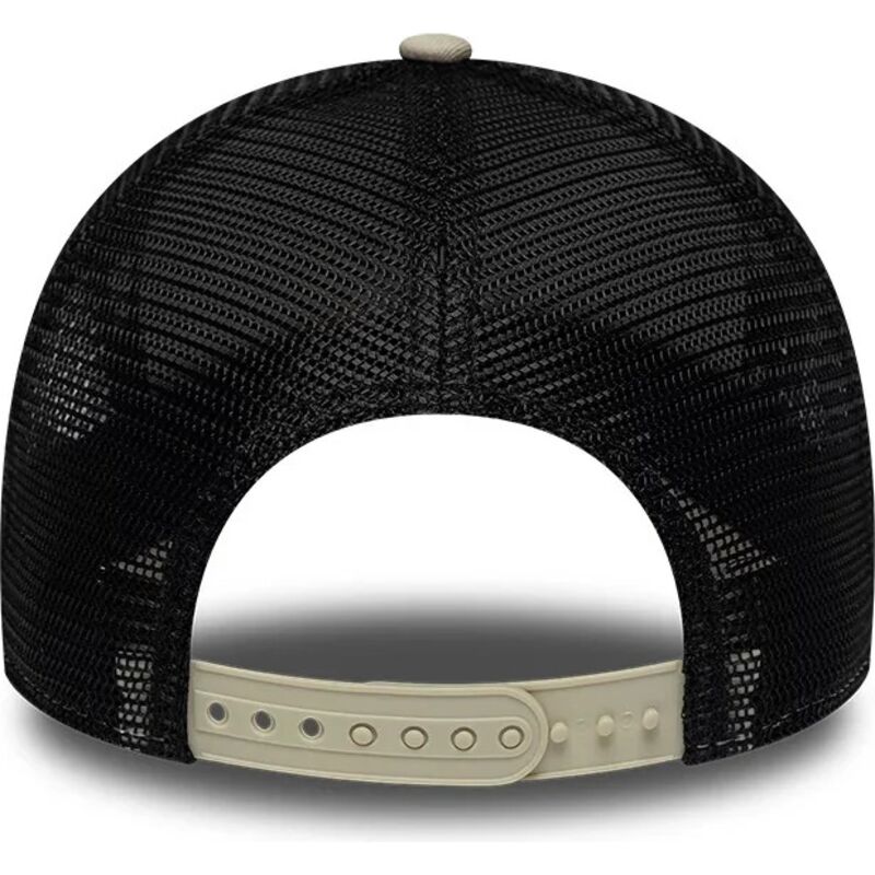 kapa-zaobljena-bez-snapback-a-frame-league-essential-new-york-yankees-mlb-new-era